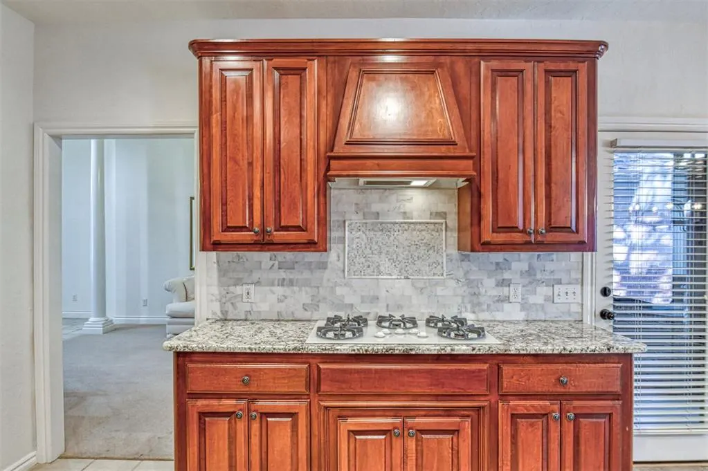 Photo 12 — 805 Landsdowne Drive, Norman, OK 73072