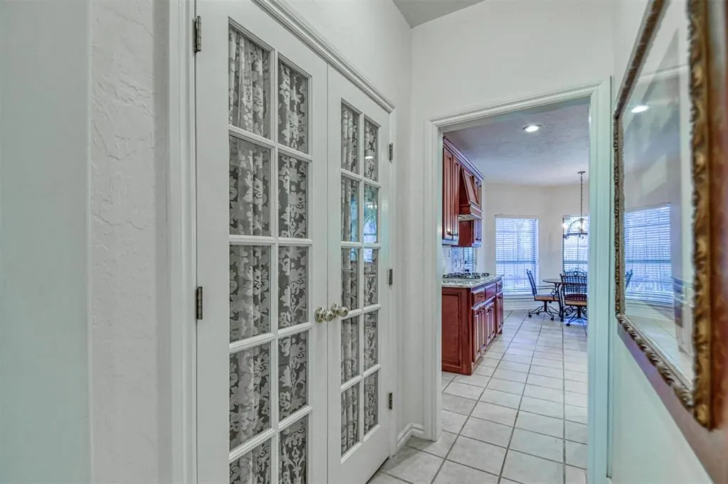 Photo 20 — 805 Landsdowne Drive, Norman, OK 73072
