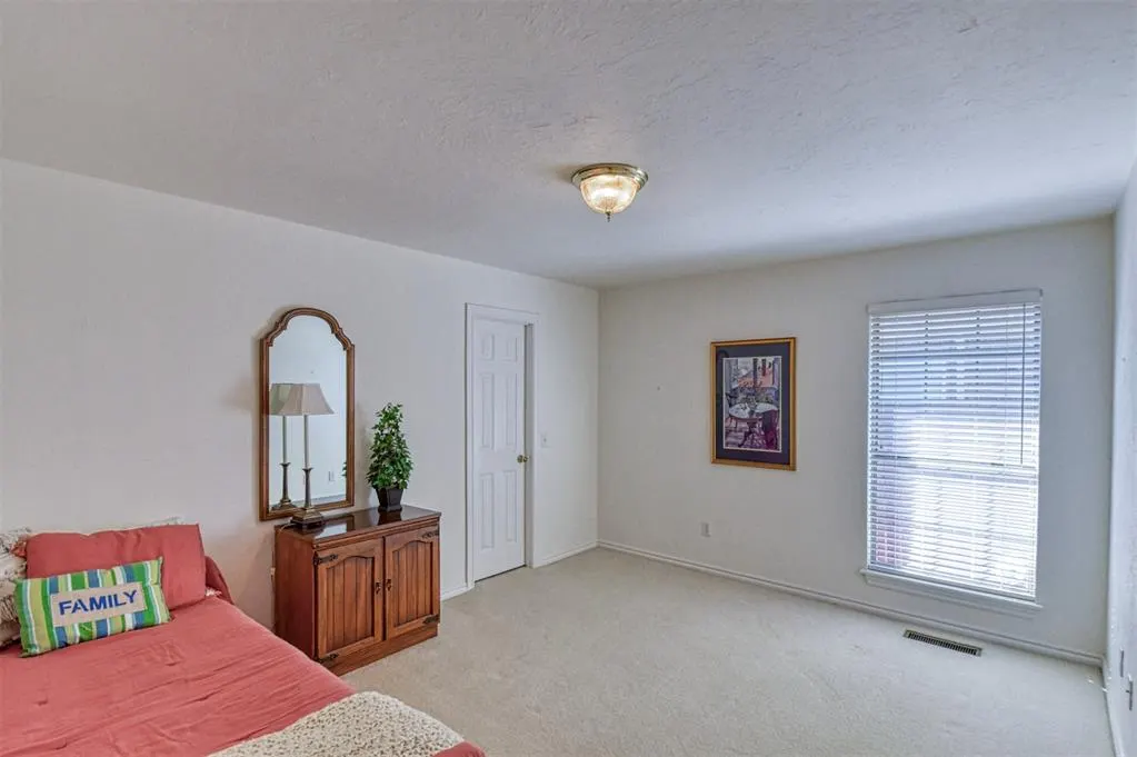 Photo 35 — 805 Landsdowne Drive, Norman, OK 73072