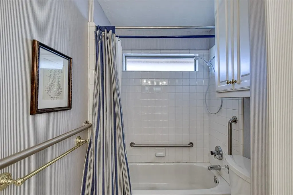 Photo 38 — 805 Landsdowne Drive, Norman, OK 73072