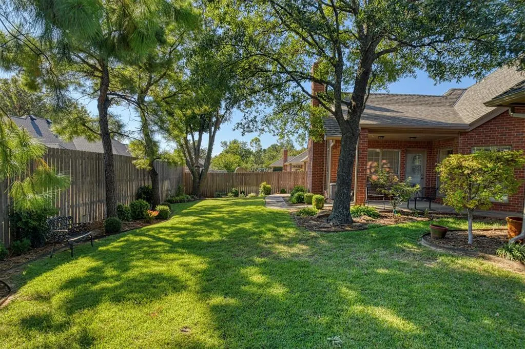 Photo 43 — 805 Landsdowne Drive, Norman, OK 73072