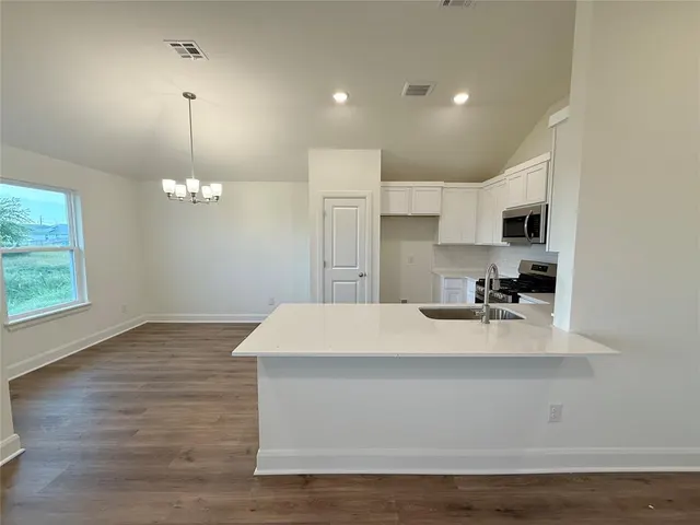 Photo 3 — 9201 Sweetwater Boulevard, Oklahoma City, OK 73160