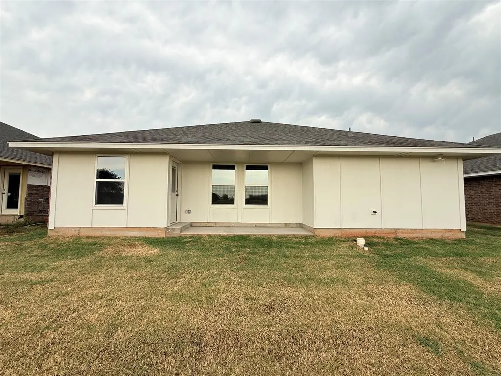Photo 8 — 9201 Sweetwater Boulevard, Oklahoma City, OK 73160