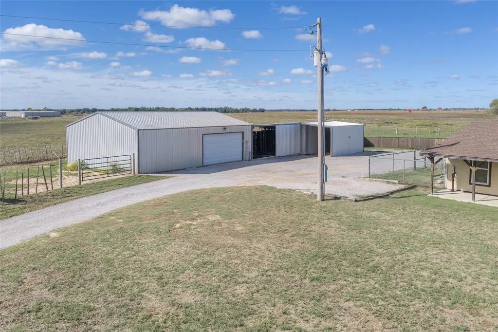 Photo 32 — 1521 N Council Road, Crescent, OK 73028