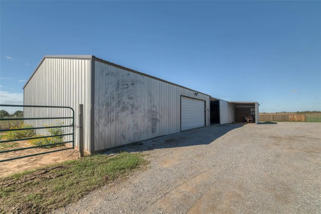 Photo 33 — 1521 N Council Road, Crescent, OK 73028