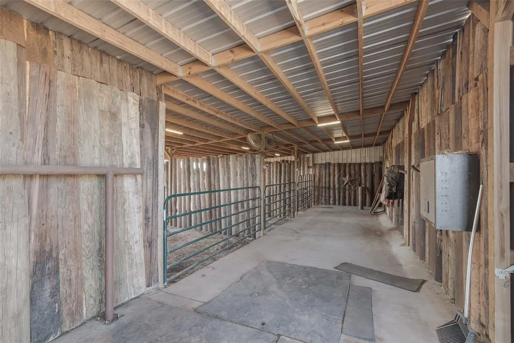 Photo 35 — 1521 N Council Road, Crescent, OK 73028