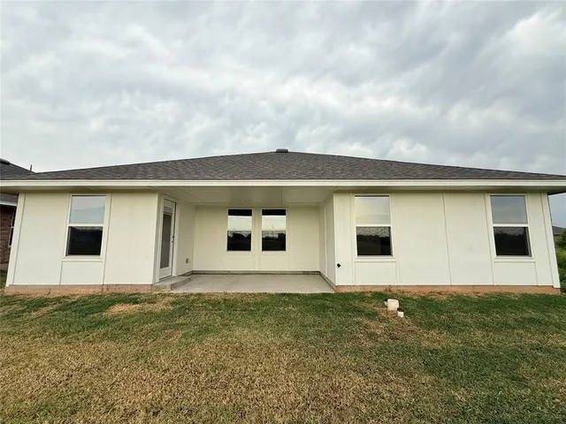 Photo 8 — 9205 Sweetwater Boulevard, Oklahoma City, OK 73160