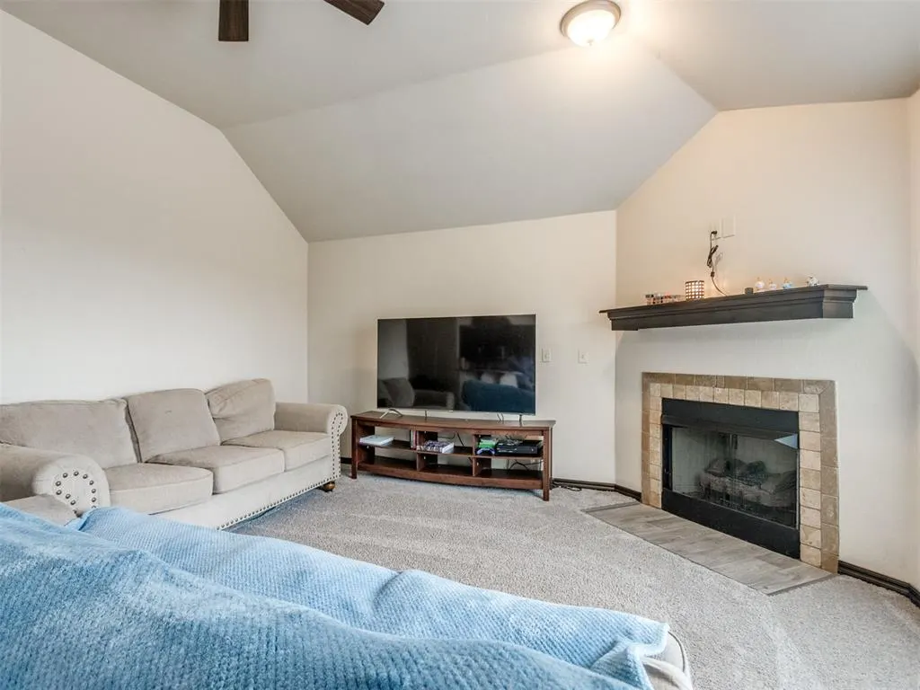 Photo 24 — 809 SW 8th Street, Moore, OK 73160