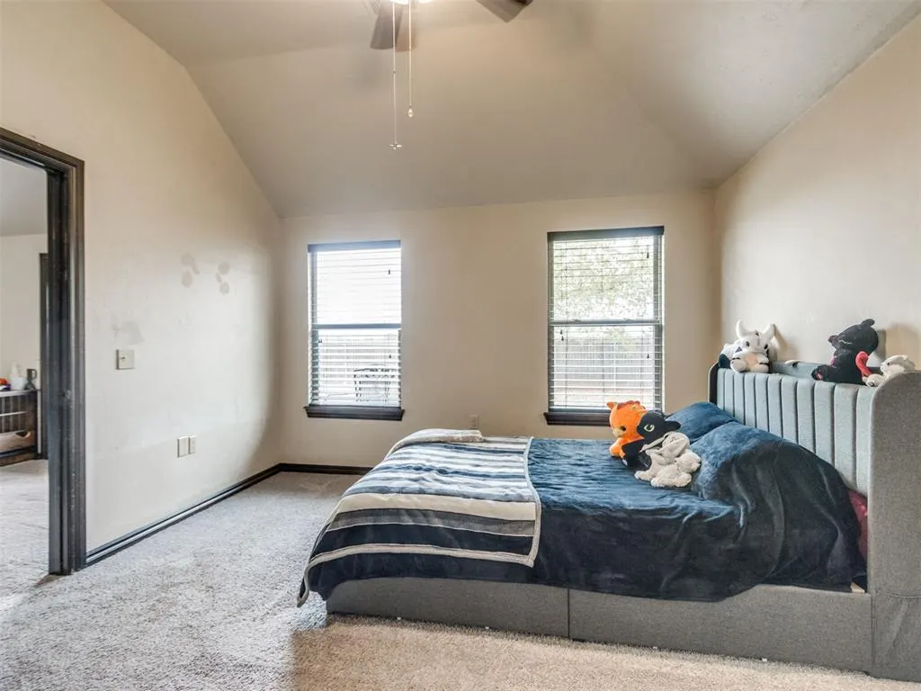 Photo 32 — 809 SW 8th Street, Moore, OK 73160