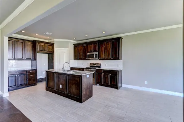 Photo 8 — 7217 NW 145th Street, Oklahoma City, OK 73142