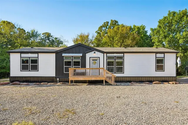 Photo 7 — 44501 Avoca Road, Asher, OK 74826