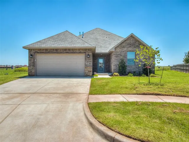 Photo 2 — 3900 NW 167th Terrace, Edmond, OK 73012