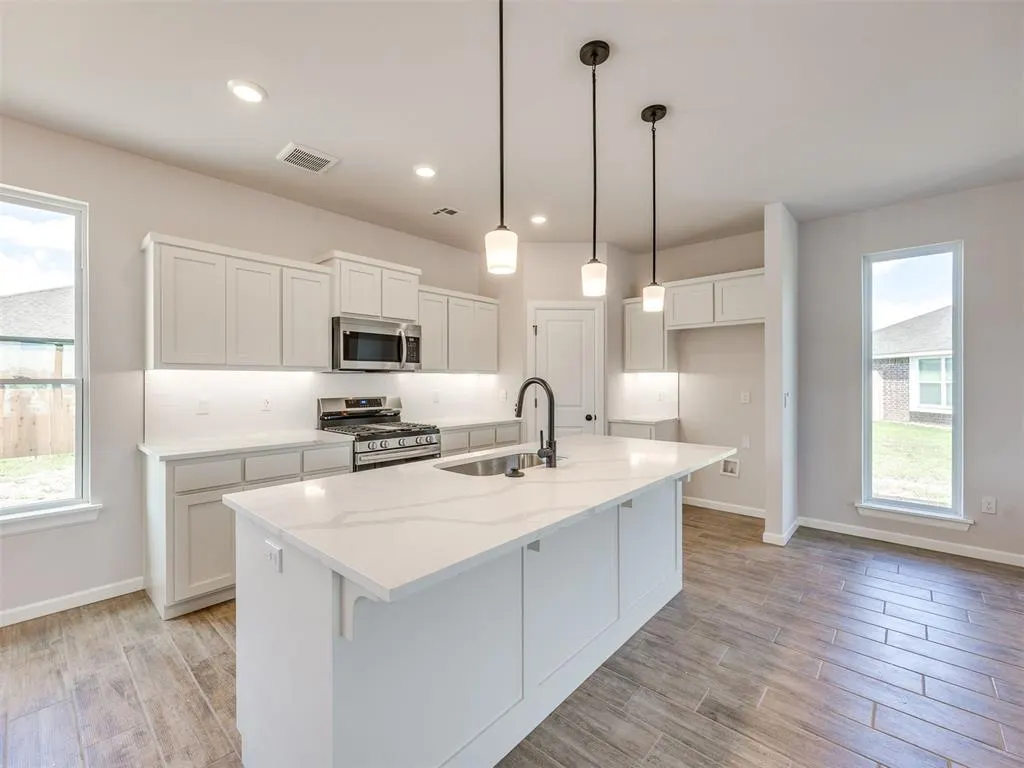Photo 5 — 1671 Bloomington Court, Newcastle, OK 73065