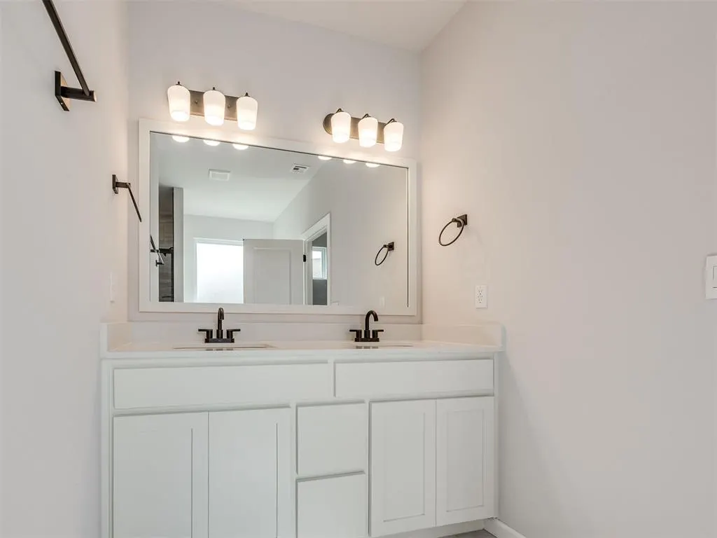 Photo 15 — 1671 Bloomington Court, Newcastle, OK 73065