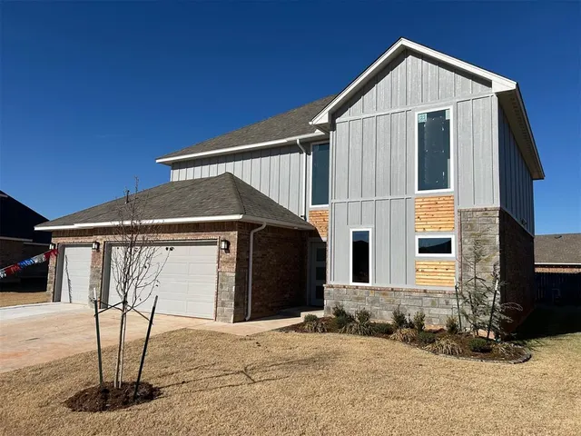 Photo 2 — 19601 Denison Avenue, Edmond, OK 73012