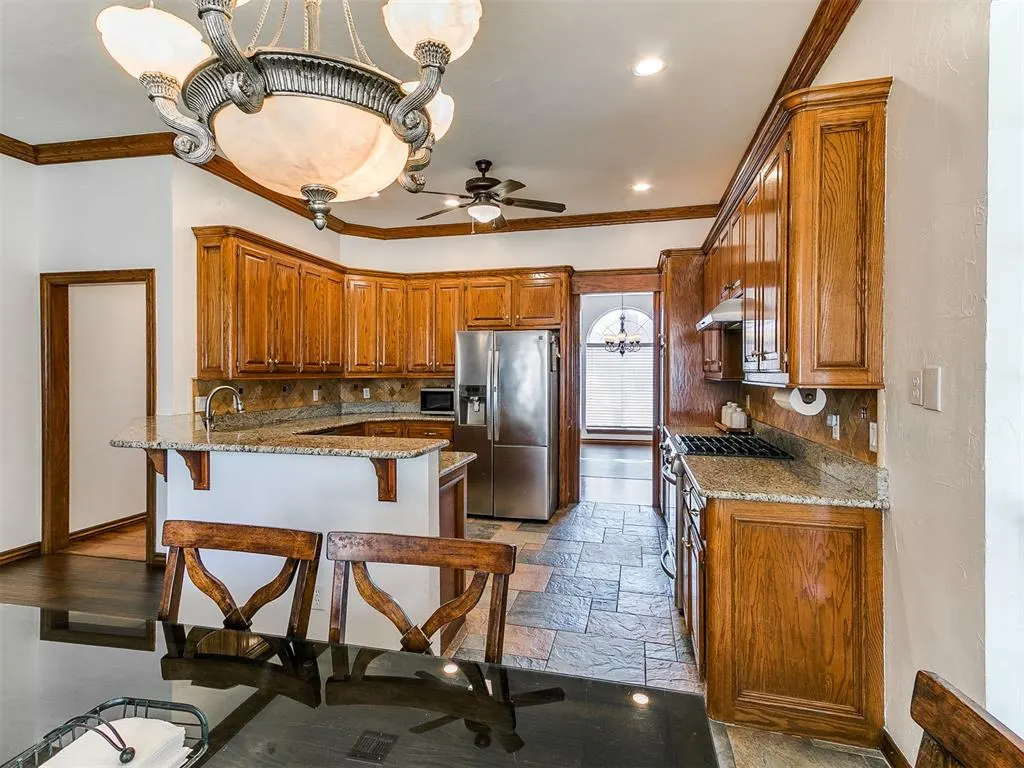 Photo 19 — 2413 Villa Lante Circle, Oklahoma City, OK 73170