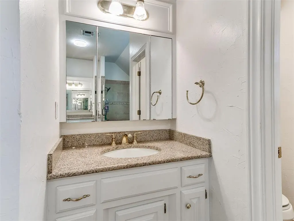 Photo 36 — 2413 Villa Lante Circle, Oklahoma City, OK 73170