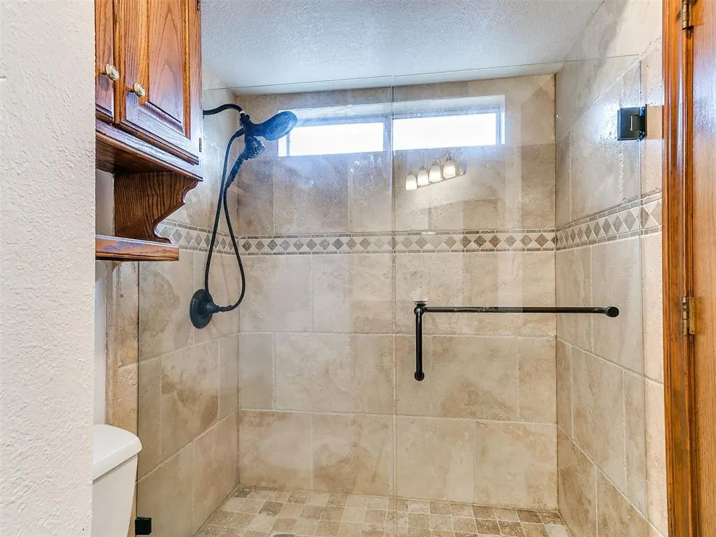 Photo 44 — 2413 Villa Lante Circle, Oklahoma City, OK 73170