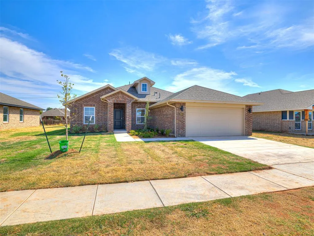 Photo 6 — 7620 Windstone Drive, Oklahoma City, OK 73132