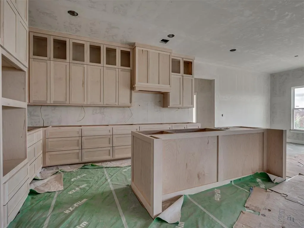 Photo 8 — 2228 W Sunset Drive, Mustang, OK 73064
