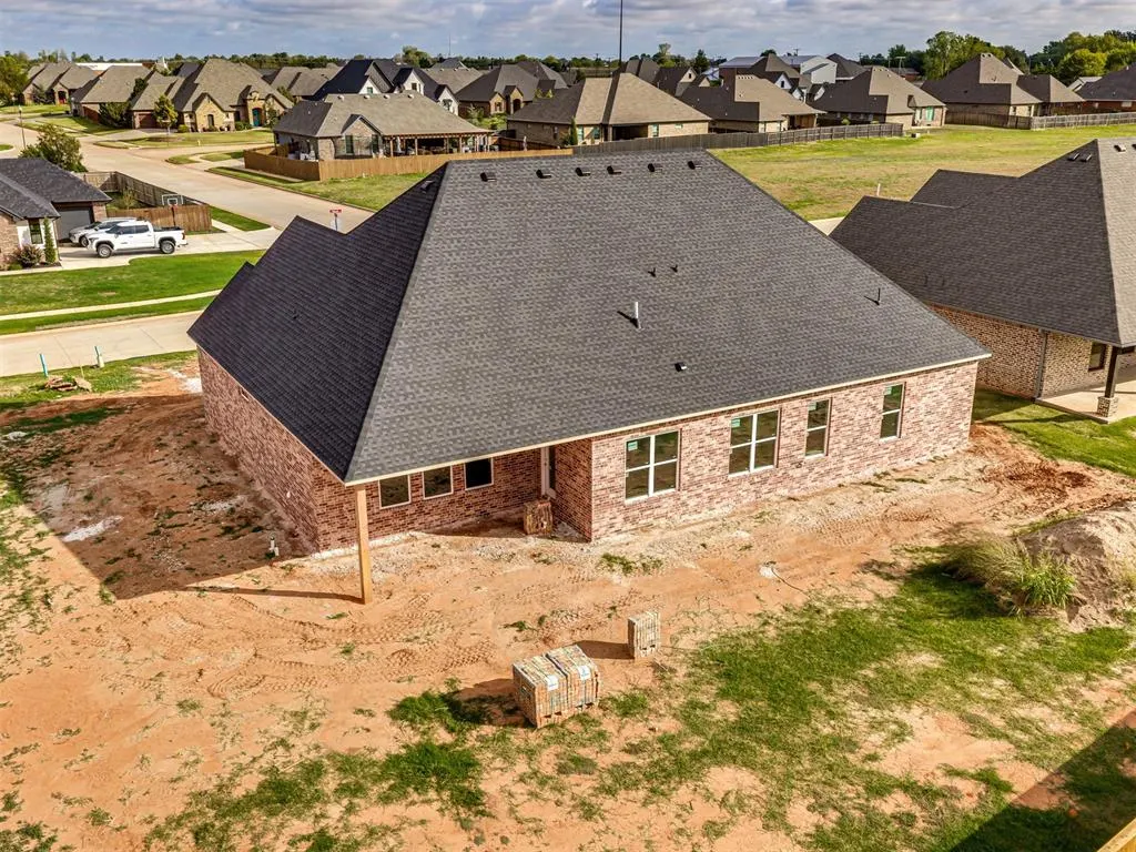 Photo 29 — 2228 W Sunset Drive, Mustang, OK 73064