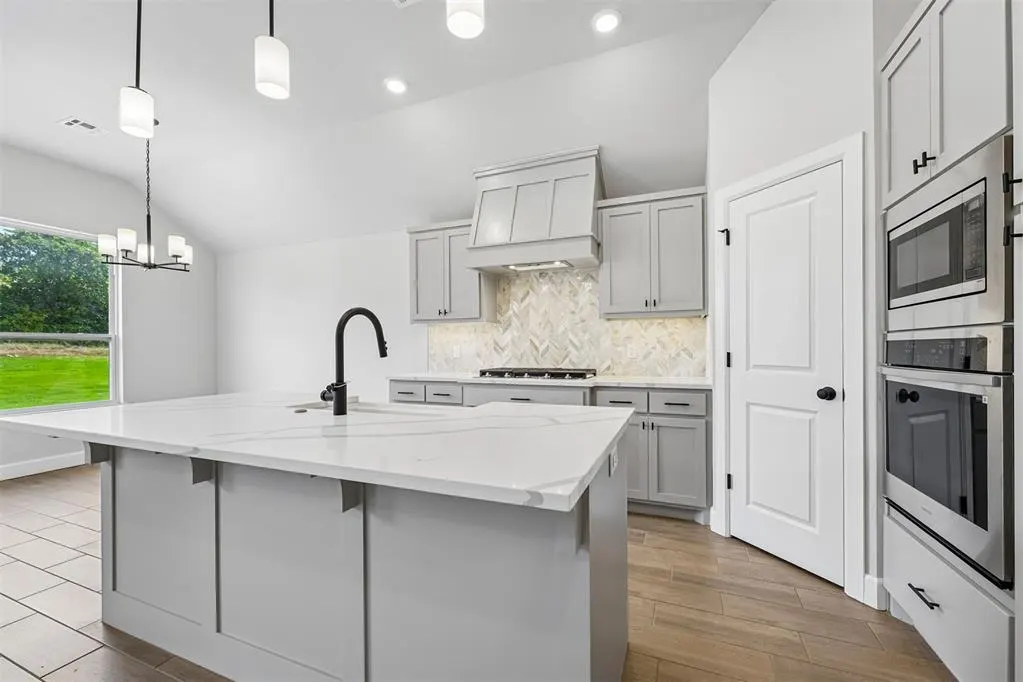 Photo 8 — 1312 Lighthorsemen Way, Choctaw, OK 73020