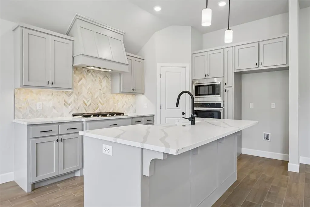 Photo 9 — 1312 Lighthorsemen Way, Choctaw, OK 73020