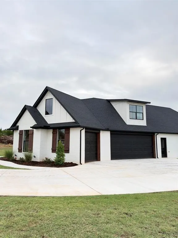 Photo 2 — 21288 Reserve Circle, Harrah, OK 73045