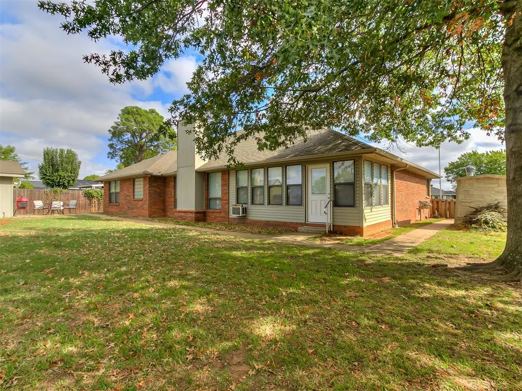 Photo 43 — 1824 N Philadelphia Avenue, Shawnee, OK 74804