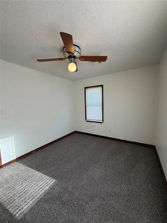 Photo 9 — 412 Babb Drive, Midwest City, OK 73110