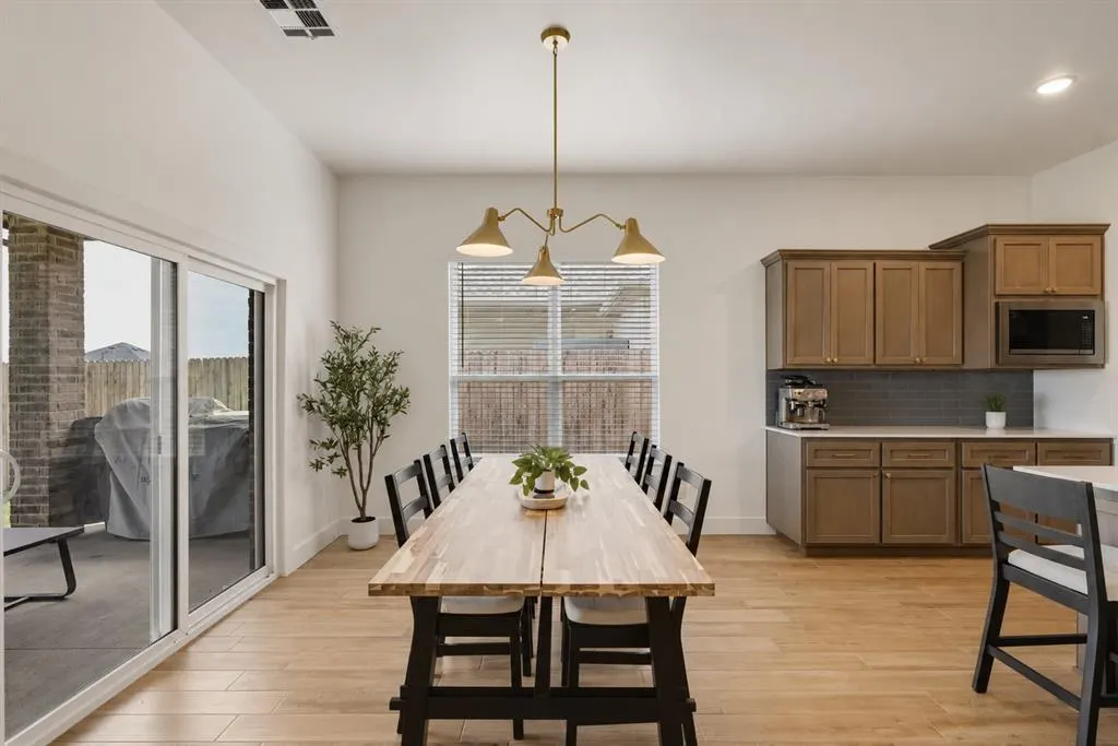Photo 11 — 149 Sage Brush Way, Edmond, OK 73025