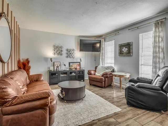 Photo 3 — 812 Annie Court, Norman, OK 73069
