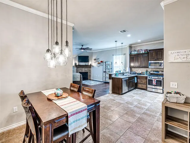 Photo 3 — 1825 Shady Lane, Edmond, OK 73003