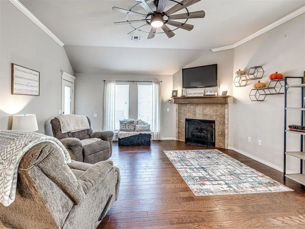 Photo 4 — 1825 Shady Lane, Edmond, OK 73003