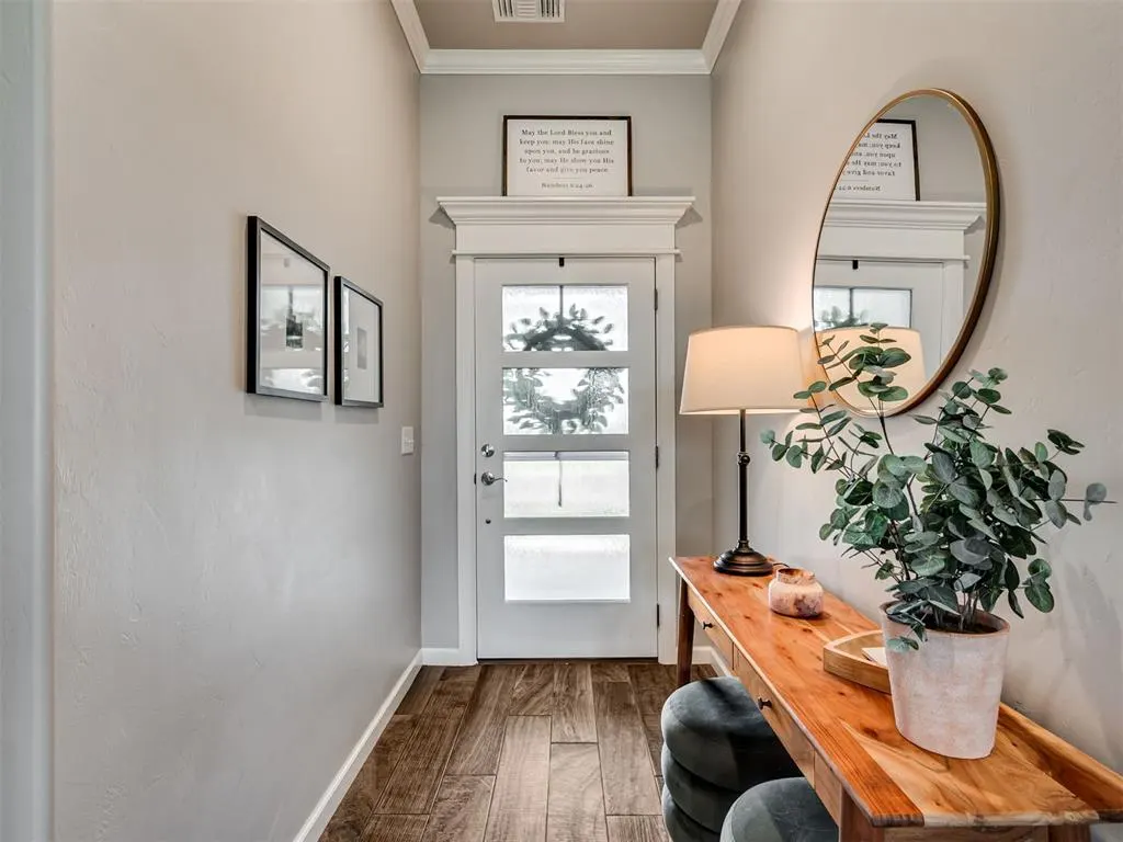Photo 4 — 8433 Lambert Way, Edmond, OK 73034