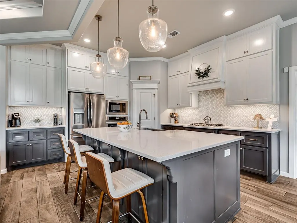 Photo 10 — 8433 Lambert Way, Edmond, OK 73034