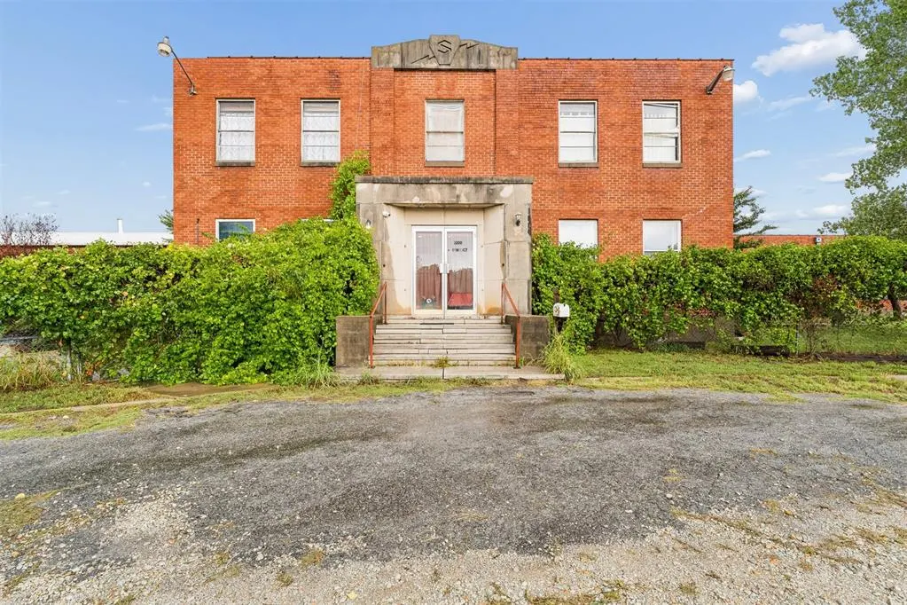 Front exterior — 1200 W Benedict Street, Shawnee, OK 74801