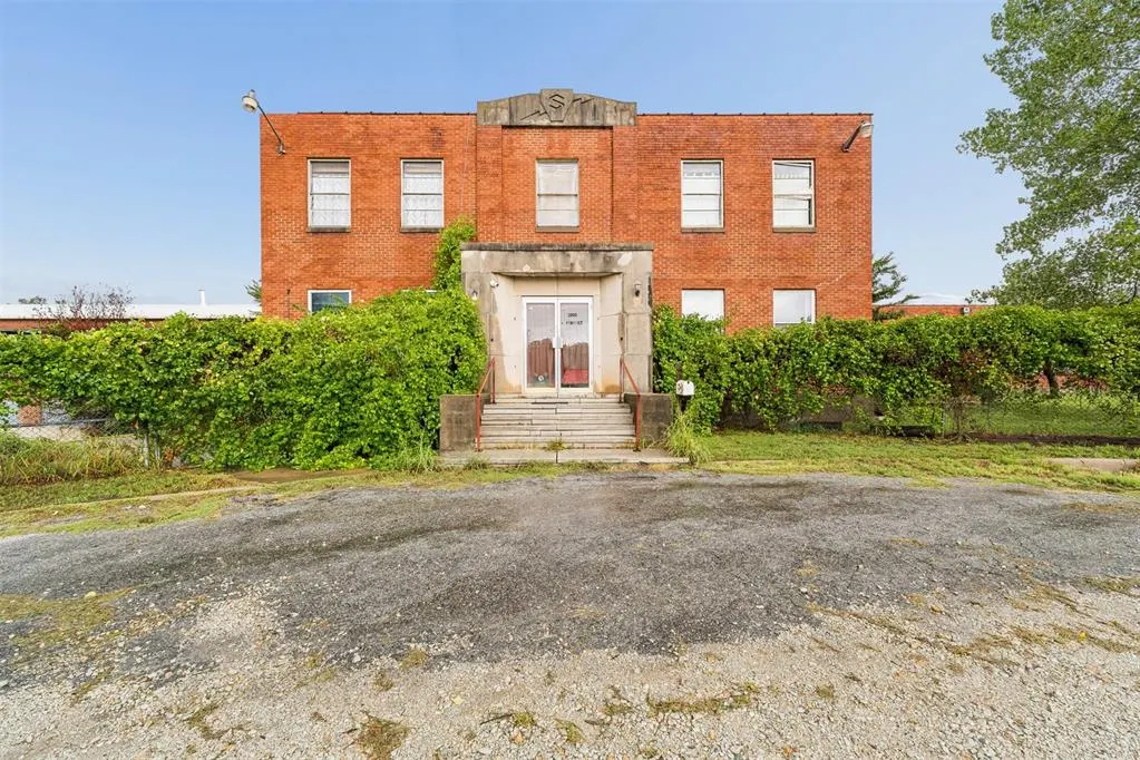 Photo 2 — 1200 W Benedict Street, Shawnee, OK 74801