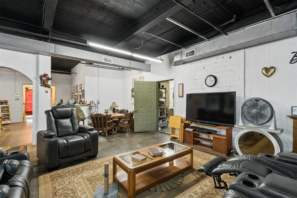 Photo 6 — 1200 W Benedict Street, Shawnee, OK 74801