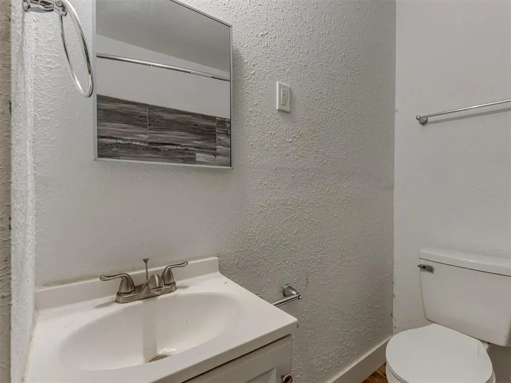 Photo 9 — 1609 NE 18th Street, Oklahoma City, OK 73111