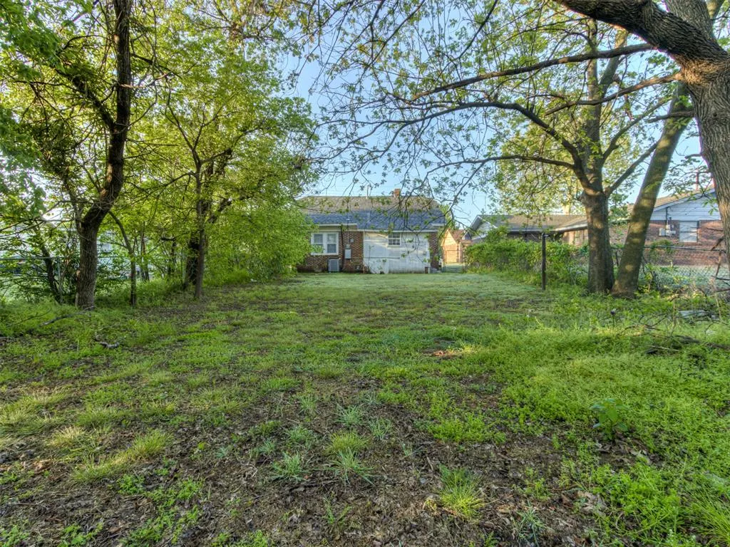 Photo 12 — 1609 NE 18th Street, Oklahoma City, OK 73111