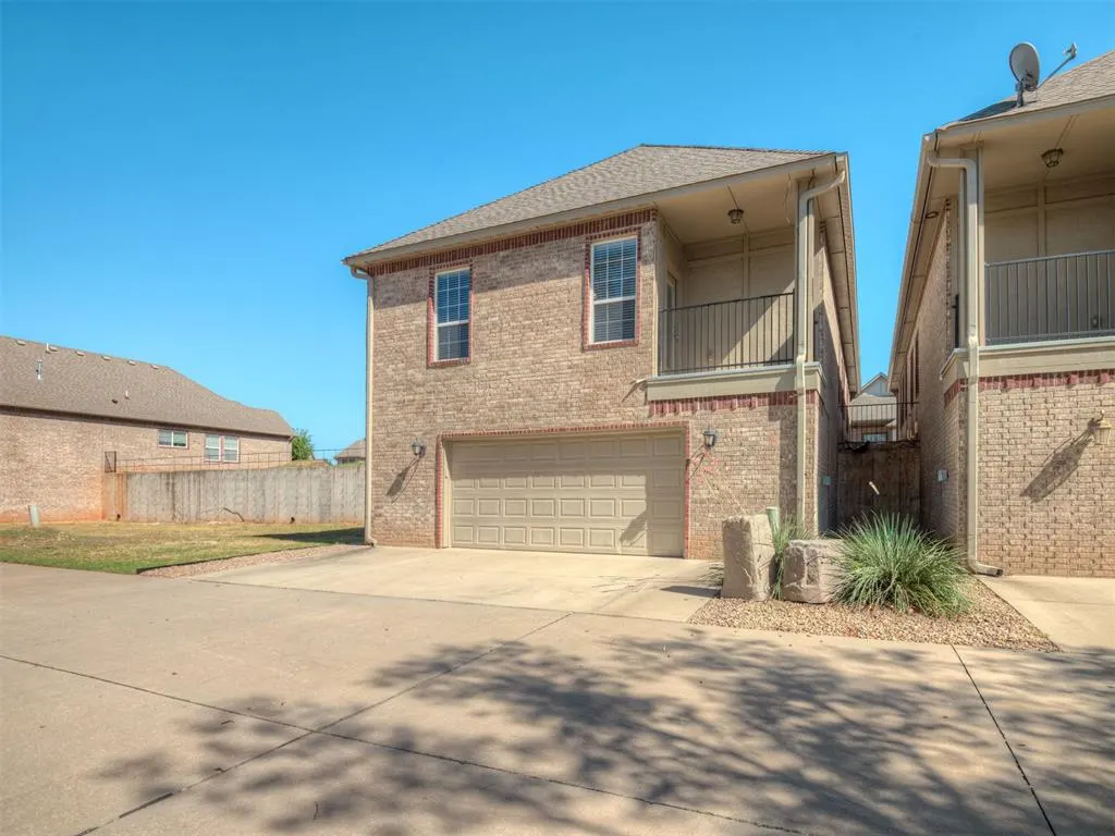 Photo 35 — 120 Rue De Montserrat, Norman, OK 73071