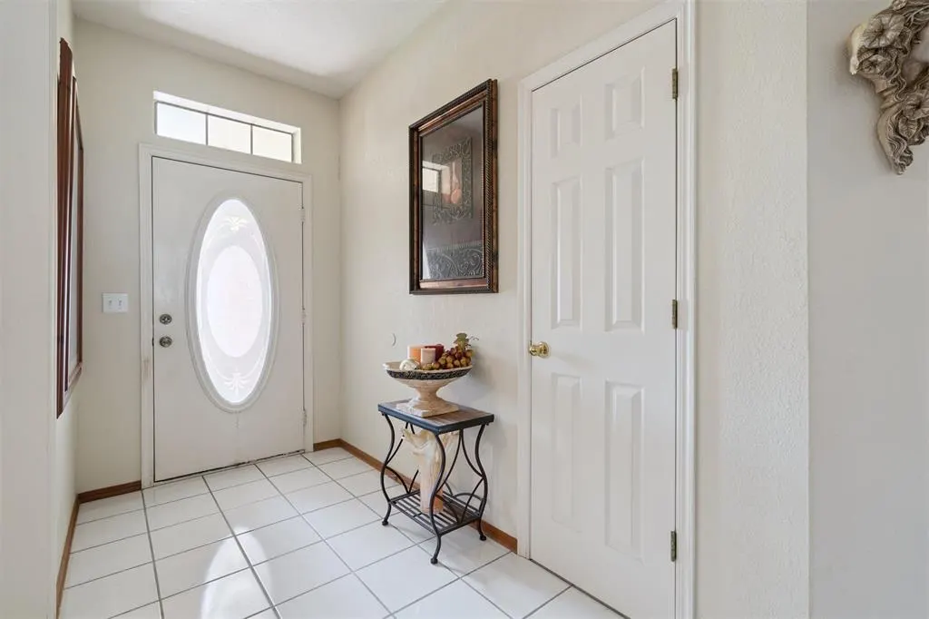 Photo 6 — 3917 Nicole Circle, Norman, OK 73072