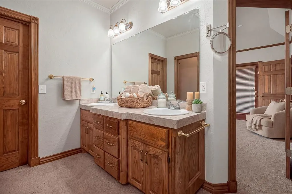 Photo 13 — 4401 Shoreline Drive, Norman, OK 73026