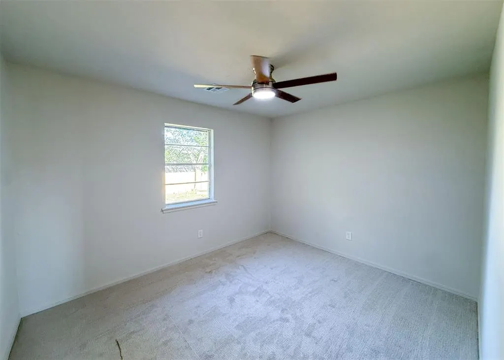 Photo 13 — 8813 Rambling Road, Oklahoma City, OK 73132