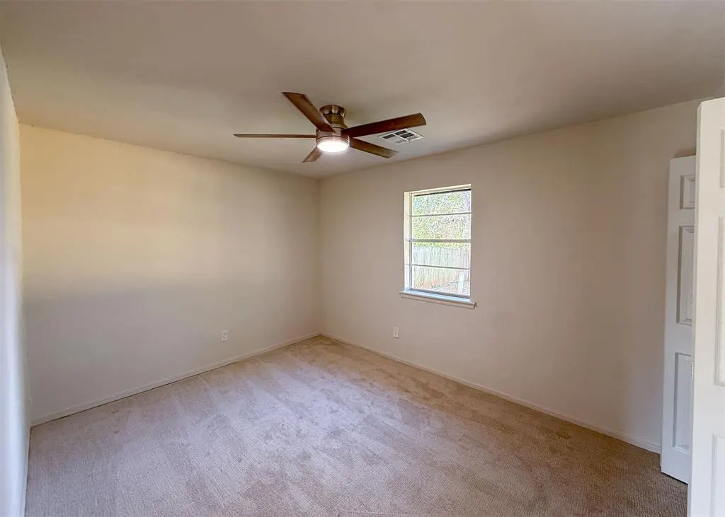 Photo 14 — 8813 Rambling Road, Oklahoma City, OK 73132