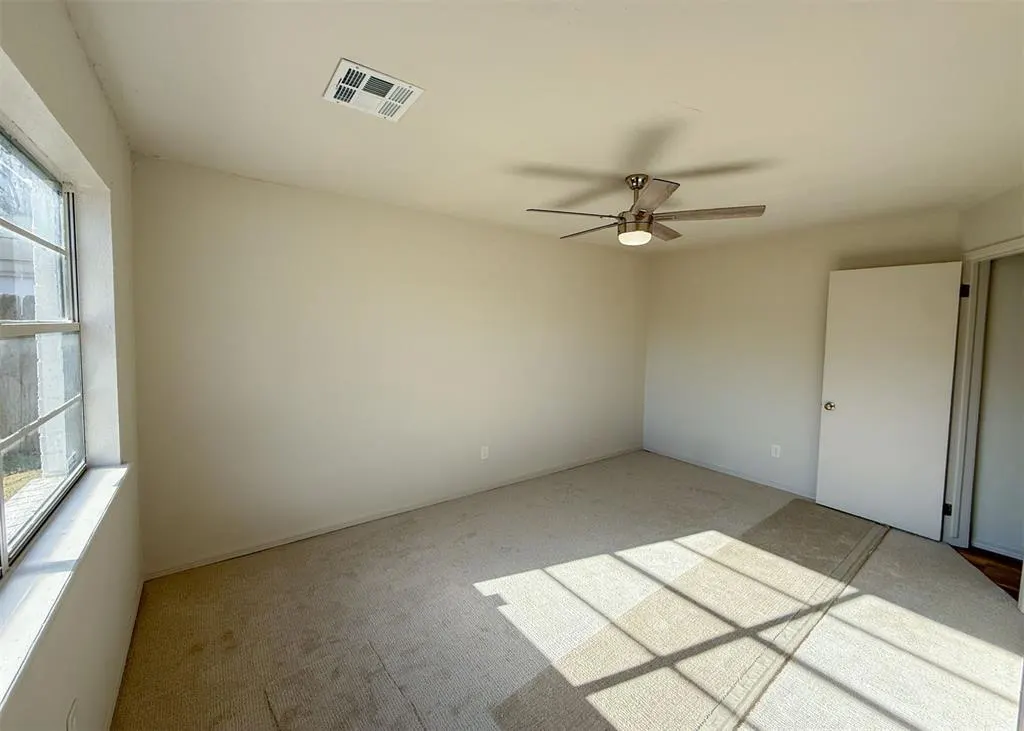 Photo 16 — 8813 Rambling Road, Oklahoma City, OK 73132