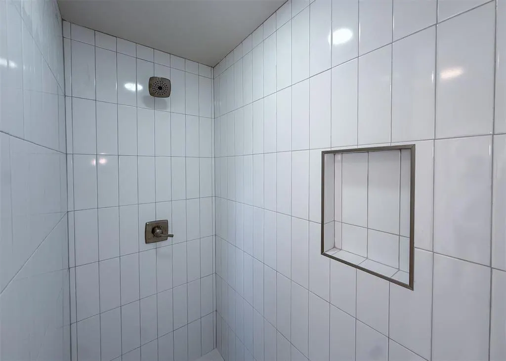 Photo 18 — 8813 Rambling Road, Oklahoma City, OK 73132