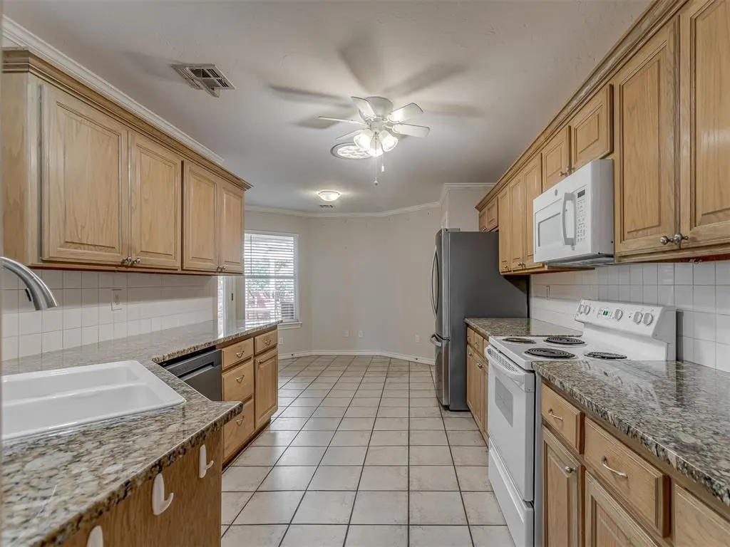 Photo 9 — 6901 NW 133rd Terrace, Oklahoma City, OK 73142
