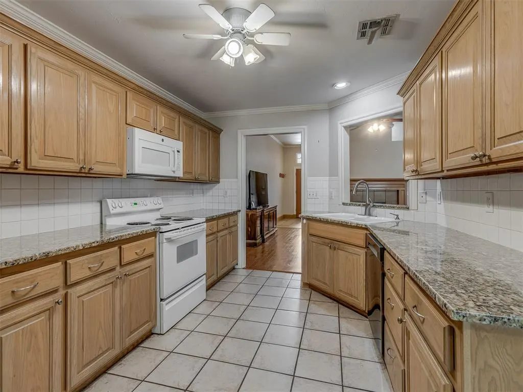 Photo 10 — 6901 NW 133rd Terrace, Oklahoma City, OK 73142